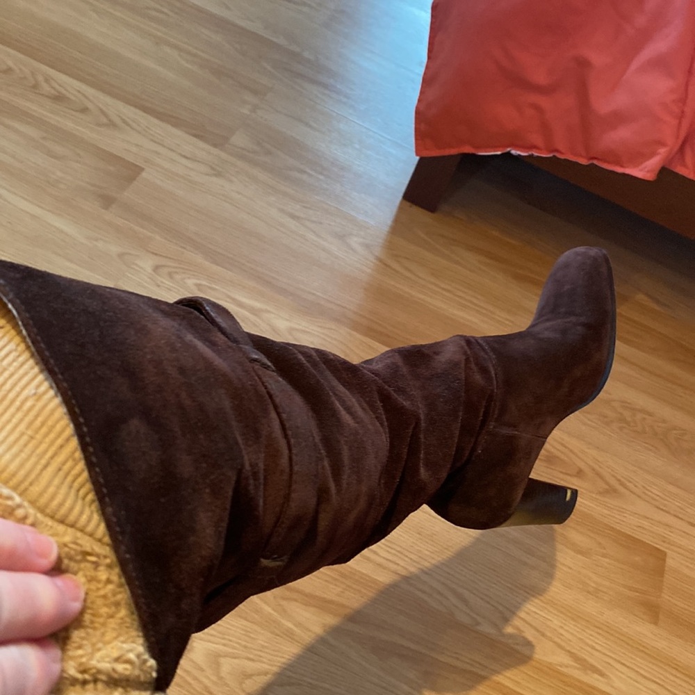 Over the knee suede boots.  Slip on. Size 5 - Picture 2 of 2